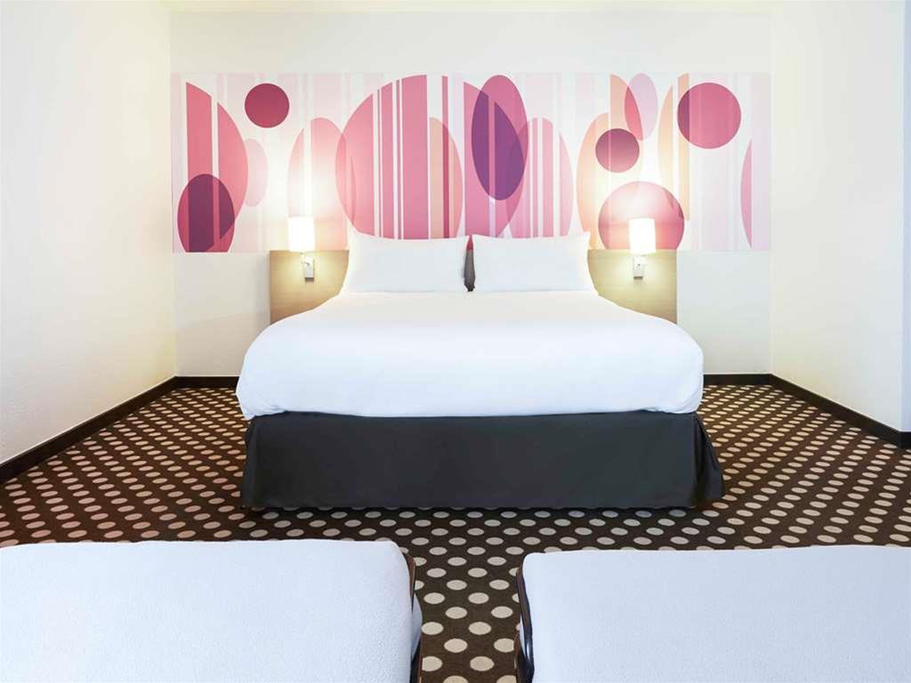 ไอบิส สไตล์ ตูลง ซองทร์ ปอร์ Hotel ภายนอก รูปภาพ